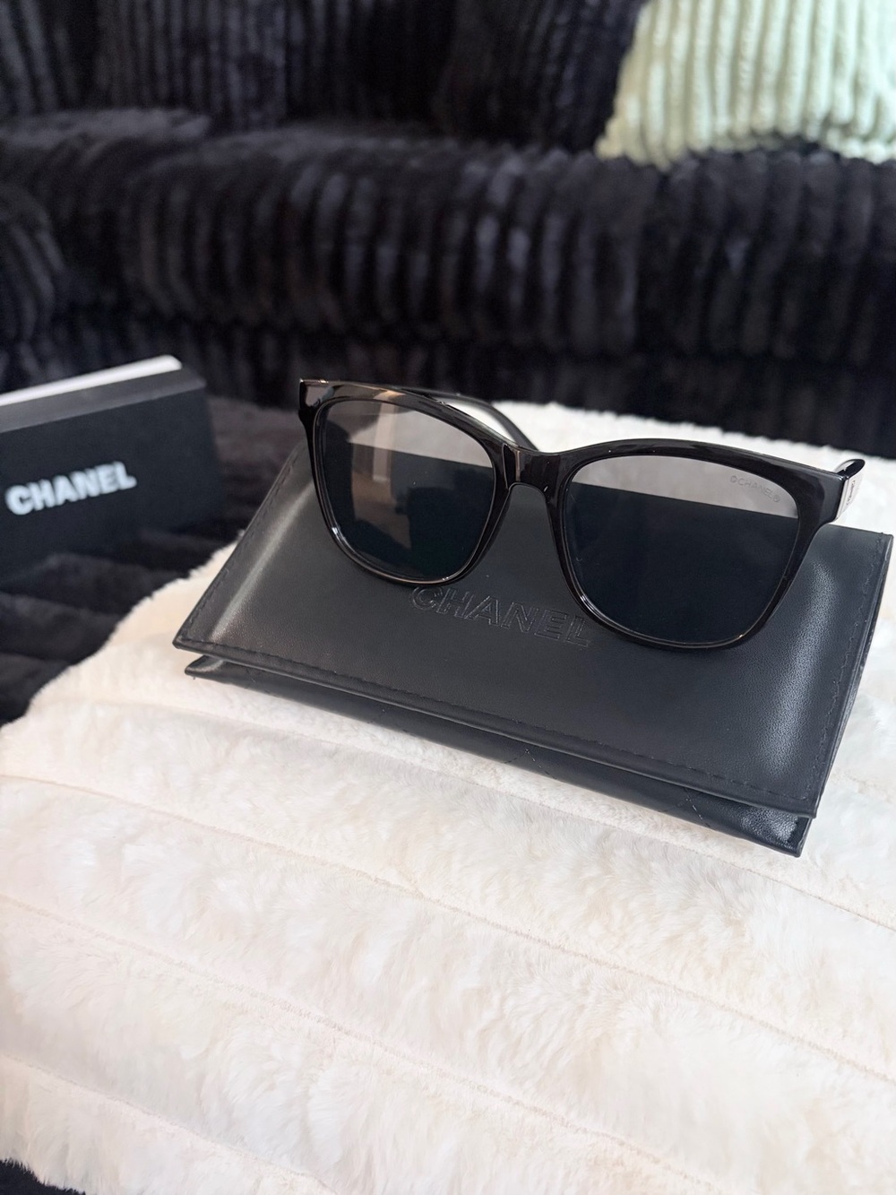 CHANEL Black Cat-Eye Sunglasses with Leather Case